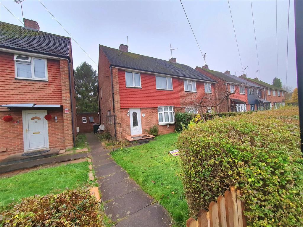 Romford Road, Holbrooks, Coventry 3 bed semidetached house £900 pcm