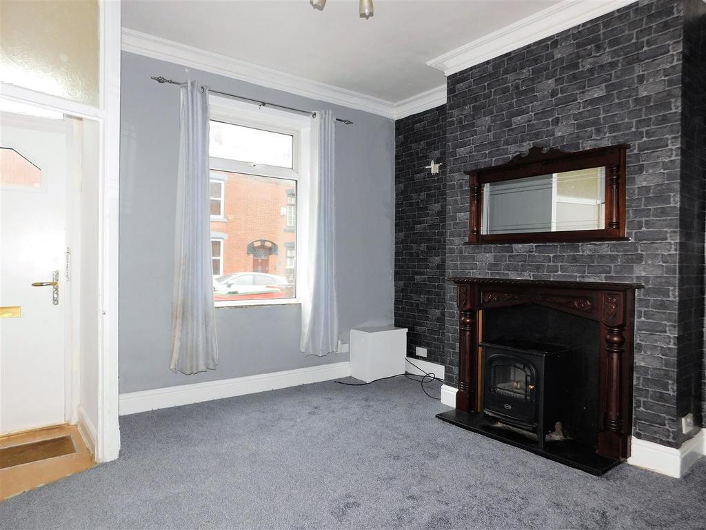 Pickford Lane, Dukinfield 2 bed terraced house £795 pcm (£183 pw)