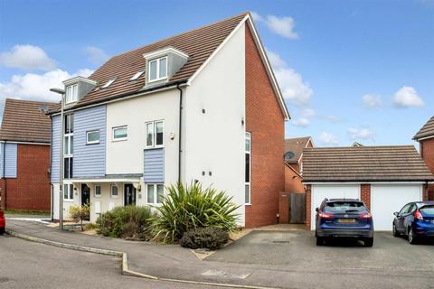 6 Littlestone Gate, Broughton, Milton Keynes, MK10 7DH