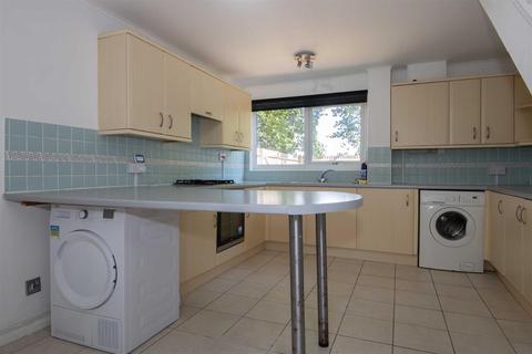 31 Calvards Croft, Greenleys, Milton Keynes, MK12 6AP