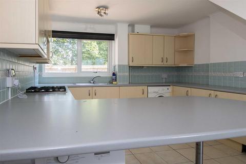 31 Calvards Croft, Greenleys, Milton Keynes, MK12 6AP