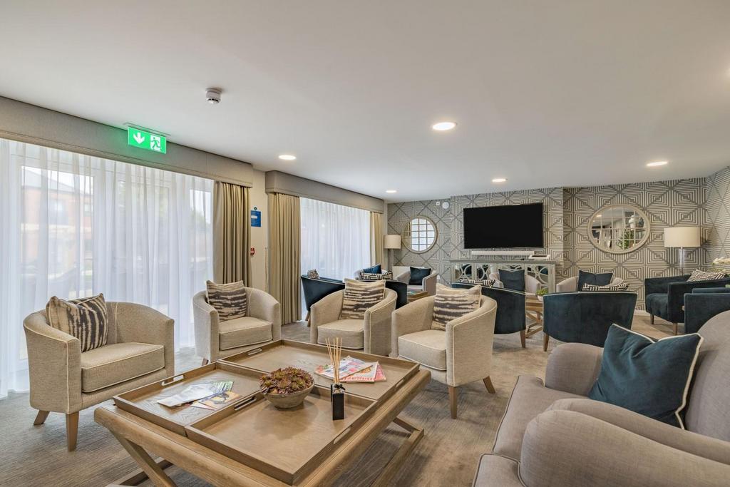 8495453-interior17 (Large).jpg