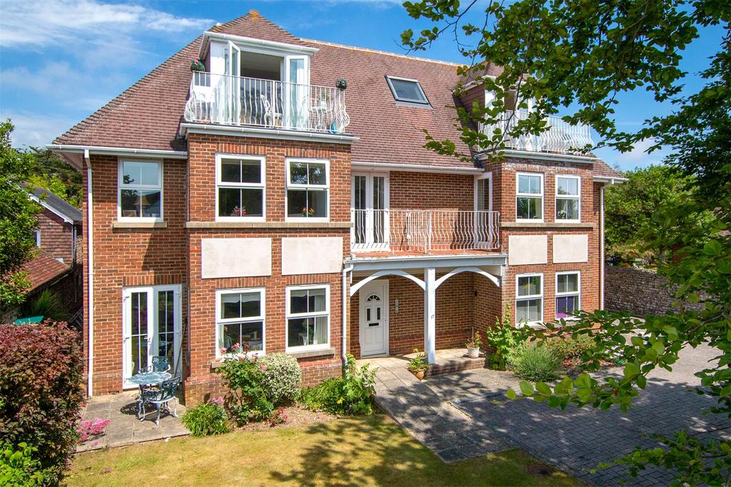 Sea Lane, East Preston... 2 bed apartment £395,000