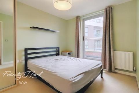 2 bedroom flat to rent, Windsor Court, Mostyn Groeve, E3