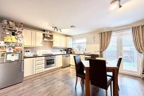 4 bedroom townhouse for sale - Sandford Close, Wingate, Durham, TS28 5FD