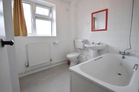 1 bedroom apartment for sale, The Fields, Slough, Berkshire, SL1