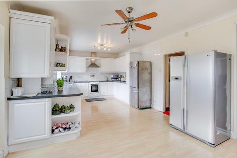 14 Locarno Road, Greenford, UB6 8SN
