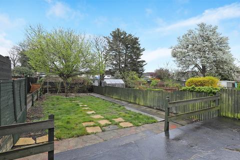 15 Birkbeck Way, Greenford, UB6 8NY