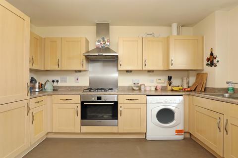 2 bedroom flat for sale - Regent House, 1 Broadmead Road, Northolt, UB5