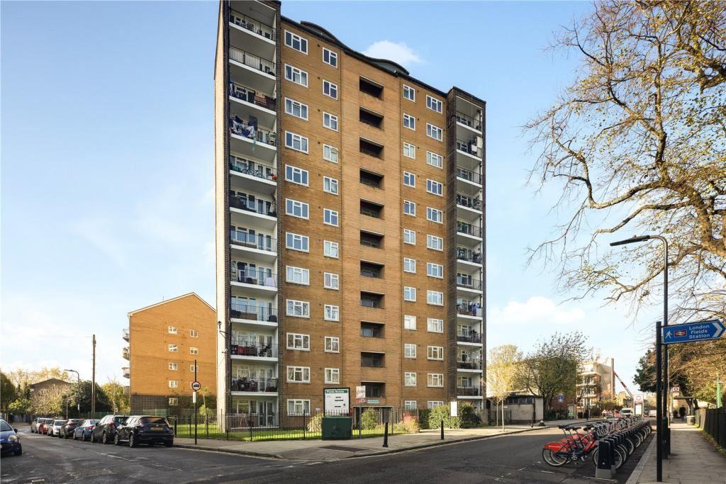 Fields Estate, Lansdowne Drive... 2 bed flat £290,000
