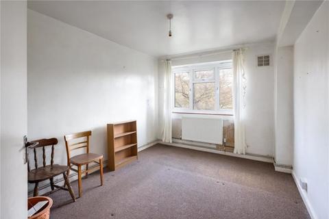11 Fields Estate, London, E8 4LS