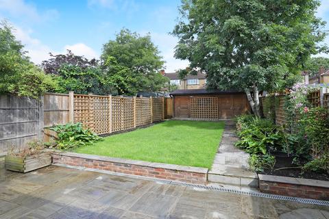 4 bedroom end of terrace house for sale - Wadham Gardens, Greenford, UB6