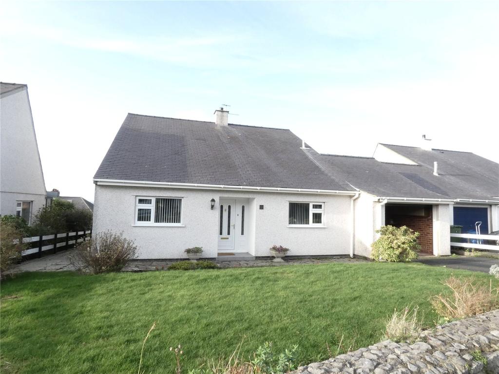 Llys Gwyn, Caernarfon, Gwynedd, LL55 3 bed detached house £950 pcm (£