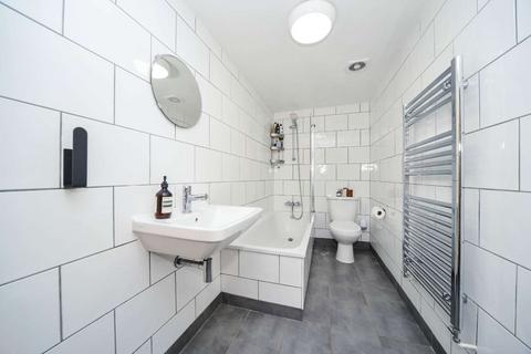 2 bedroom flat to rent, Copleston Road, East Dulwich, London