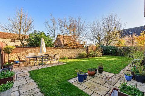 Coombe Cottage Eynsham Road, Sutton, Witney, OX29 5RZ