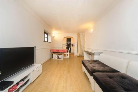 2 bedroom apartment for sale - Moor Lane, Chessington, KT9