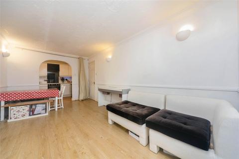 2 bedroom apartment for sale - Moor Lane, Chessington, KT9
