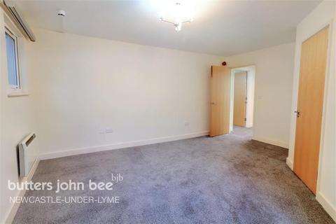 3 bedroom flat to rent - Tower Court, No 1 London Road, Newcastle
