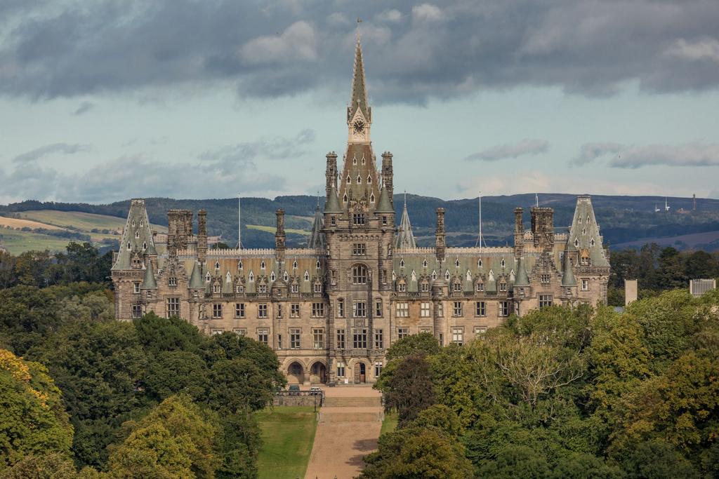 Fettes School