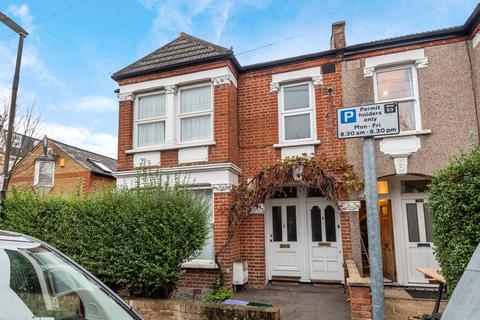 40a Hotham Road, London, SW19 1BS