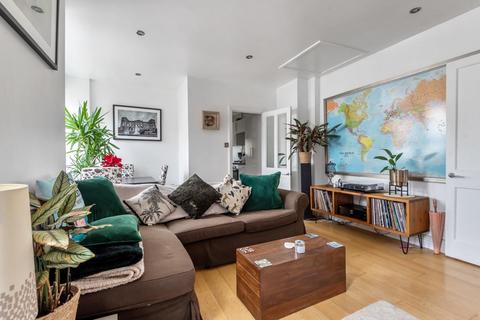40a Hotham Road, London, SW19 1BS