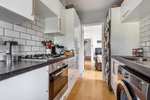 40a Hotham Road, London, SW19 1BS