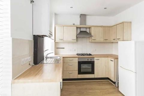 3 bedroom flat to rent - Northfields Avenue, Ealing