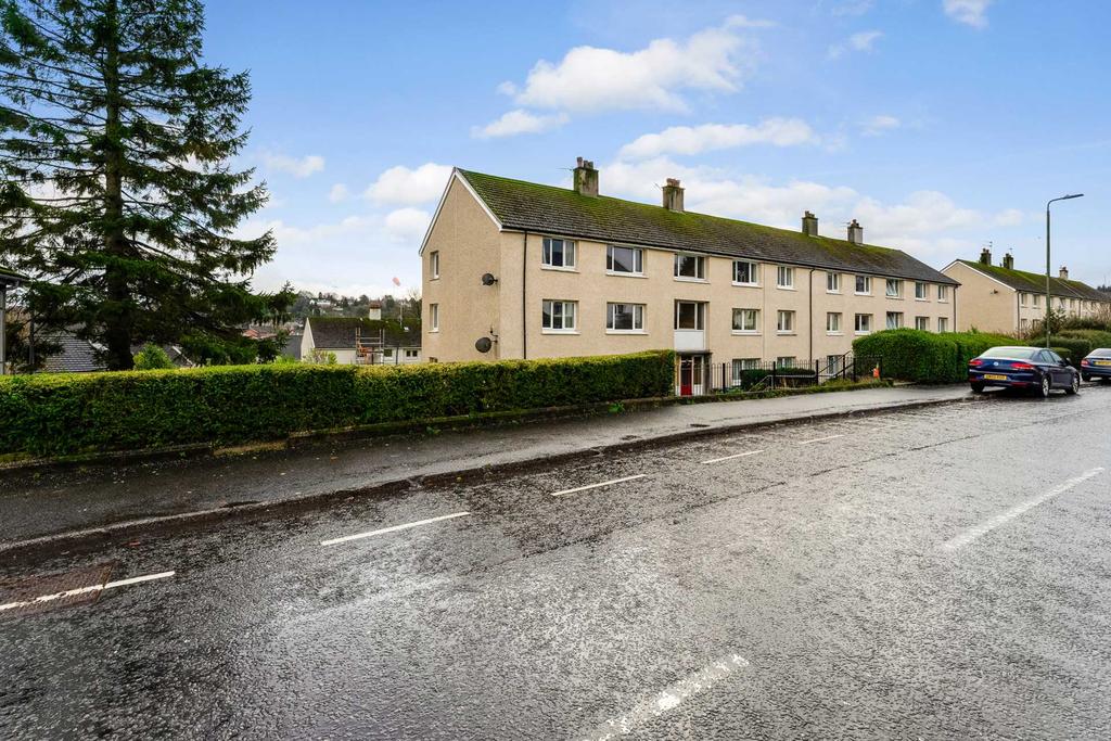 Houston Road, Bridge Of Weir 2 bed flat £595 pcm (£137 pw)