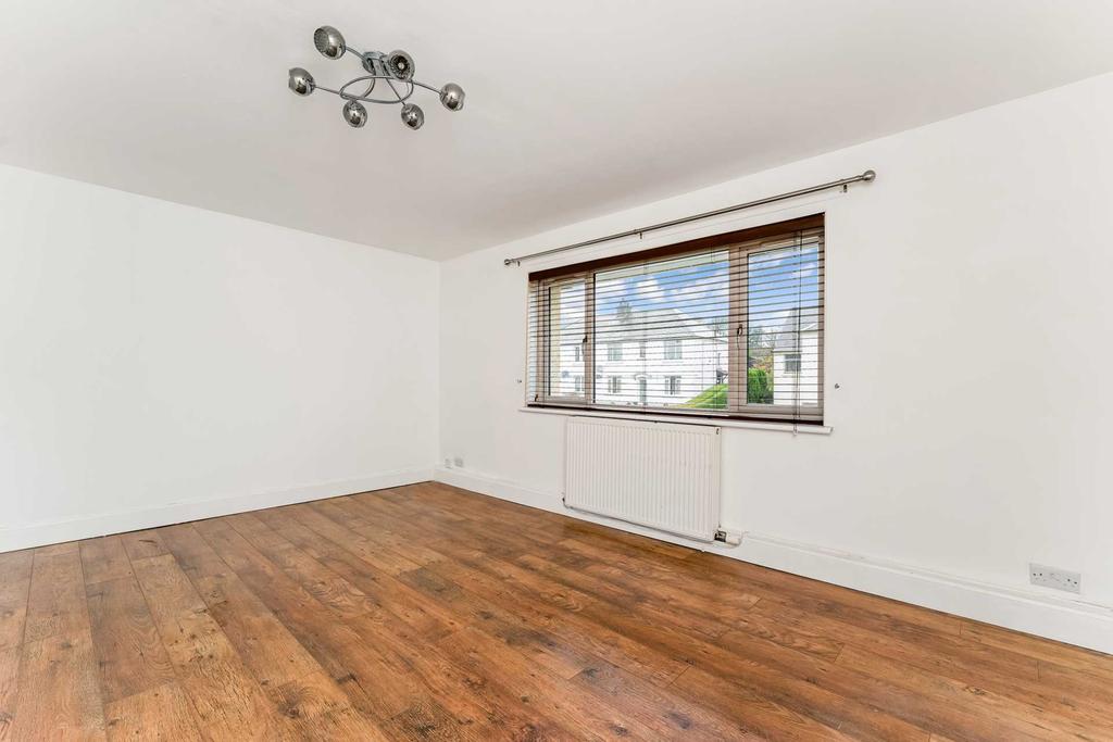 Houston Road, Bridge Of Weir 2 bed flat £595 pcm (£137 pw)