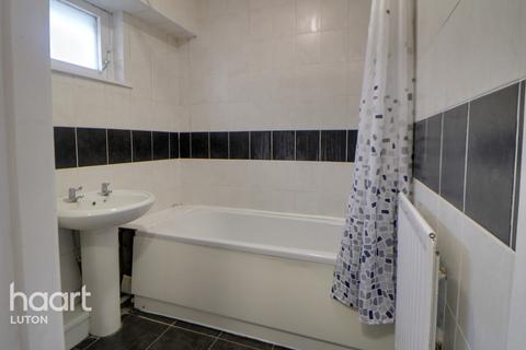 undefined, Crawley Green Road, Luton