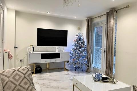 4 bedroom semi-detached house to rent - Attenborough Close, Wigston, Leicester LE18