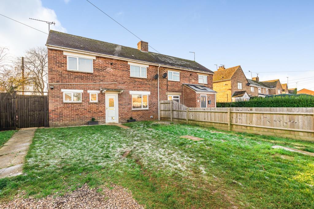 Bloxham, Oxfordshire, OX15 3 bed semidetached house for sale £300,000