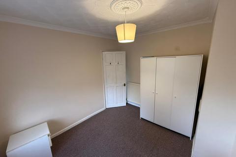 3 bedroom terraced house to rent, Monmouth Road, Dagenham, RM9
