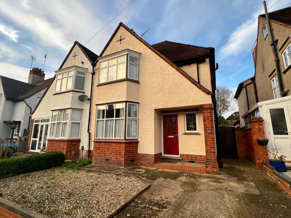Cranmere Avenue, Rushmere... 3 bed semidetached house £375,000