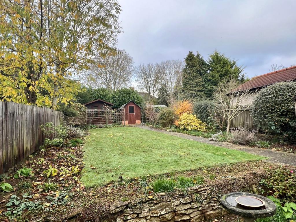 Cranmere Avenue, Rushmere... 3 bed semidetached house £375,000