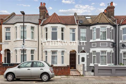 3 bedroom apartment to rent, Chesterfield Gardens, London, N4