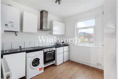 3 bedroom apartment to rent, Chesterfield Gardens, London, N4