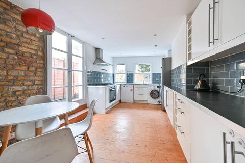 4 bedroom terraced house for sale - Corrance Road, Brixton, London, SW2