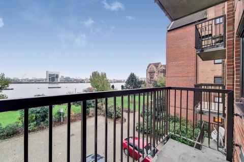 2 bedroom flat to rent - Amsterdam Road, Isle Of Dogs, London, E14