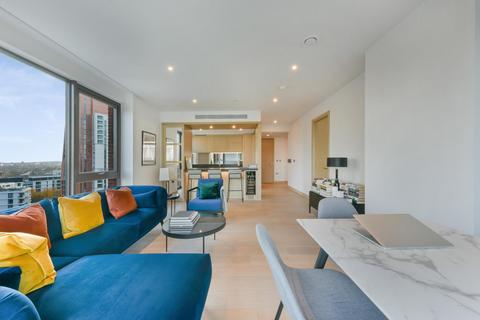 2 bedroom flat to rent, Legacy Building, Embassy Gardens, London, SW11