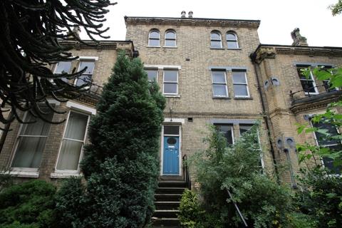 2 bedroom flat to rent - Pearson Park, HU5