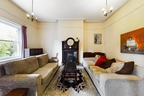 2 bedroom flat to rent - Pearson Park, HU5