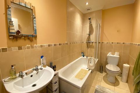 Ground Floor Flat, 22 Derwent Road, Torquay, TQ1 3QL