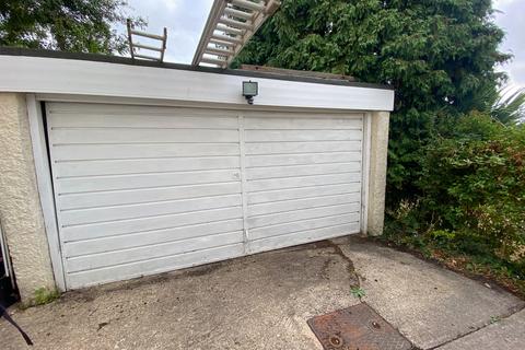 9a Bramble Close, Torquay, TQ2 6ND