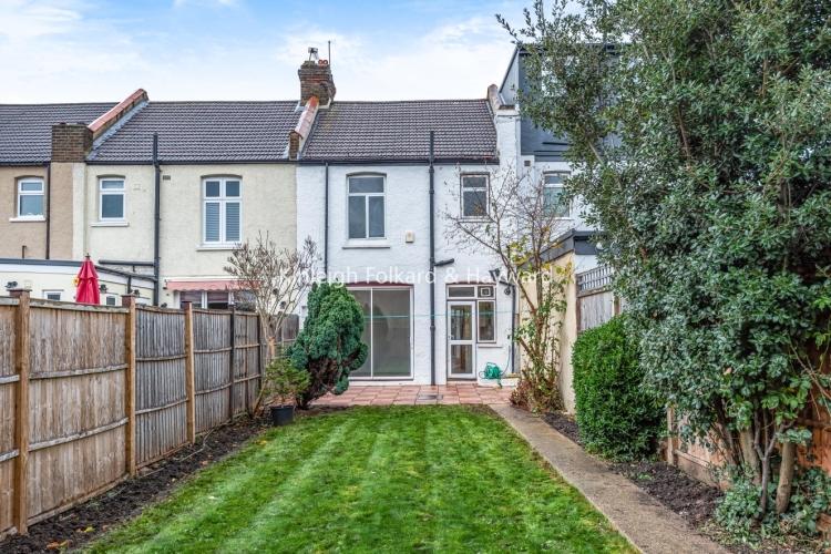 Dalmeny Avenue Norbury SW16 3 bed house £2,000 pcm (£462 pw)