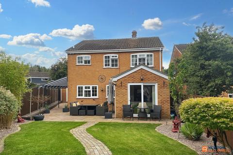 4 bedroom detached house for sale, Dunsberry, Bretton, Peterborough, PE3