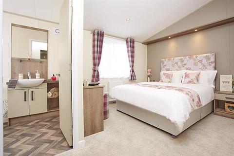 3 bedroom lodge for sale - Tattershall Lakes Country Park, Lincolnshire