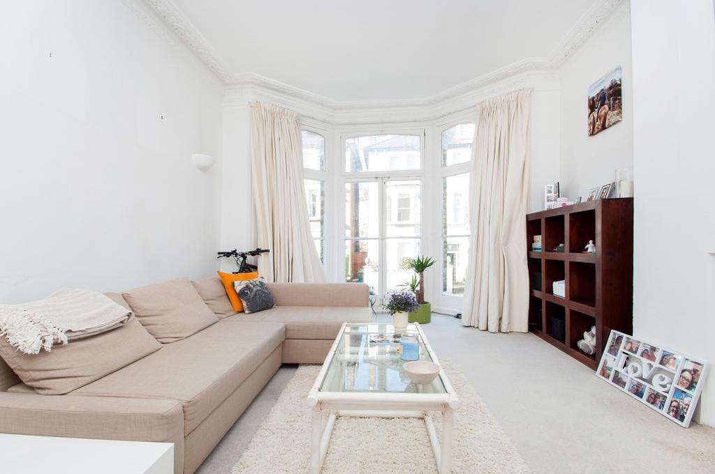 Cardigan Road, Richmond, TW10 1 bed apartment £1,575 pcm (£363 pw)