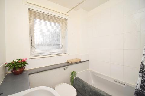32/2 Restalrig Drive, Edinburgh, EH7 6JF