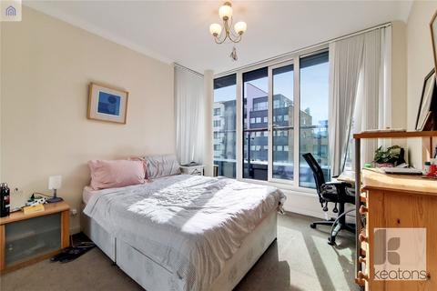 2 bedroom flat to rent, Boardwalk Place, Canary Wharf, London, E14